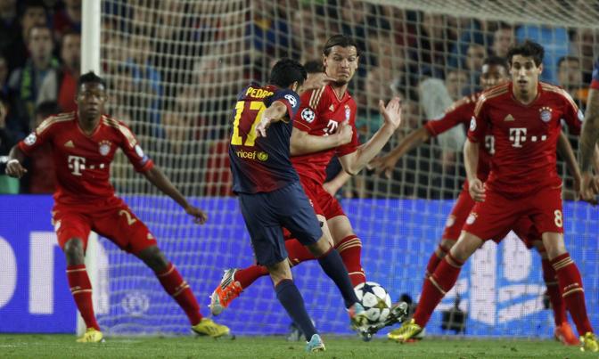 Fiammata del Barcellona a met primo tempo: scarico di Pedro. Nessun problema per il Bayern